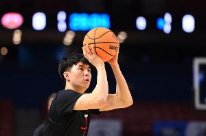 將出戰(zhàn)NBA夏聯(lián)！韓國籃協(xié)：李賢重將缺席世預(yù)賽第三窗口期比賽配圖