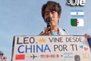 奧萊報現(xiàn)場采訪中國球迷：我飛了20個小時來看梅西，我夢想成真了配圖